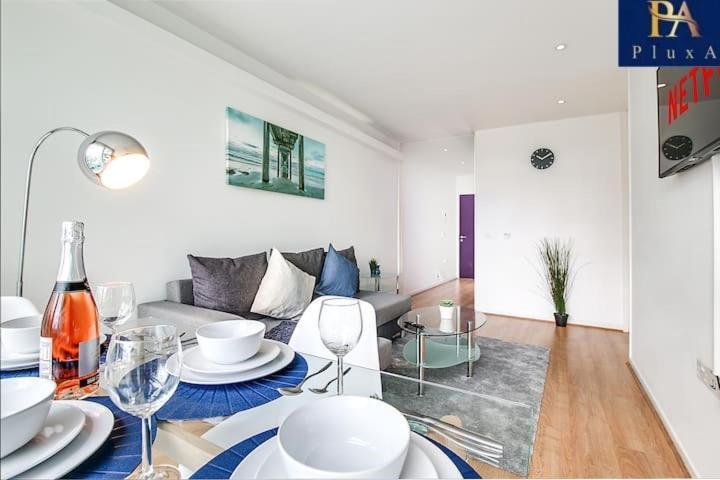 Pluxa Azure Cubic - Azure Cityview, Corporate Stays Welcome Birmingham Exteriör bild